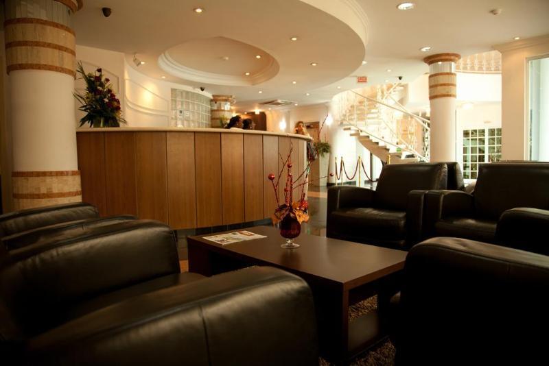 Hotel Florenca ลูอันดา ภายนอก รูปภาพ