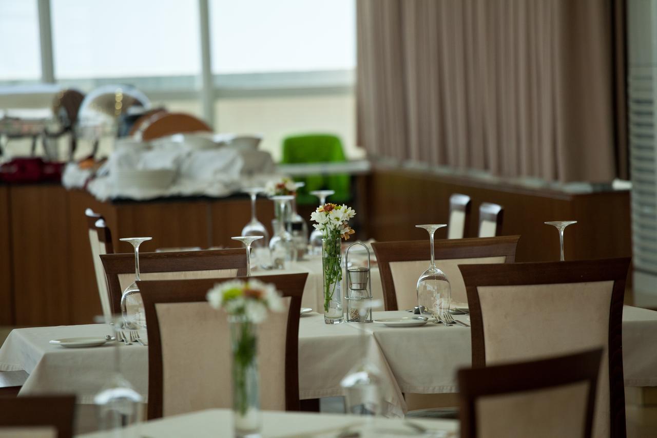 Hotel Florenca ลูอันดา ภายนอก รูปภาพ