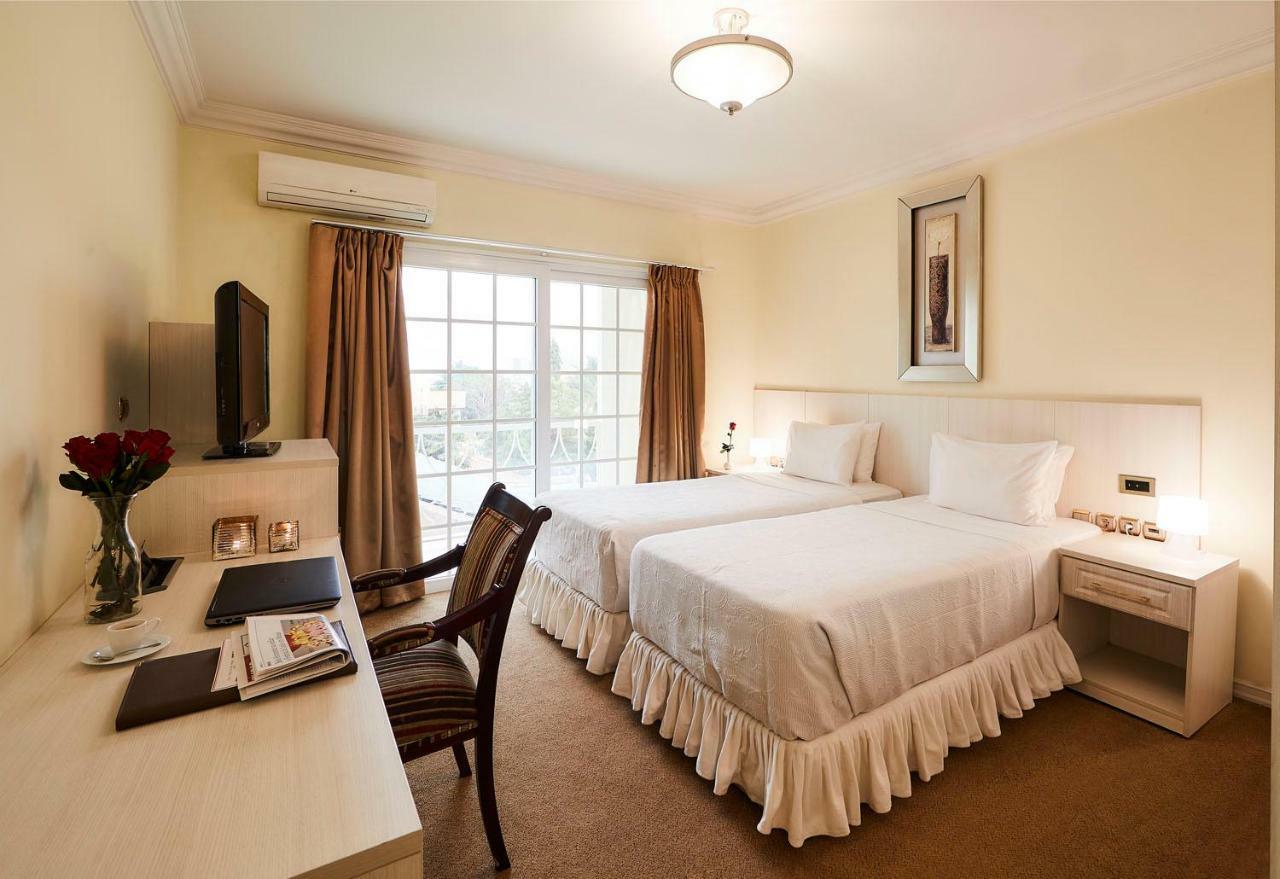 Hotel Florenca ลูอันดา ภายนอก รูปภาพ