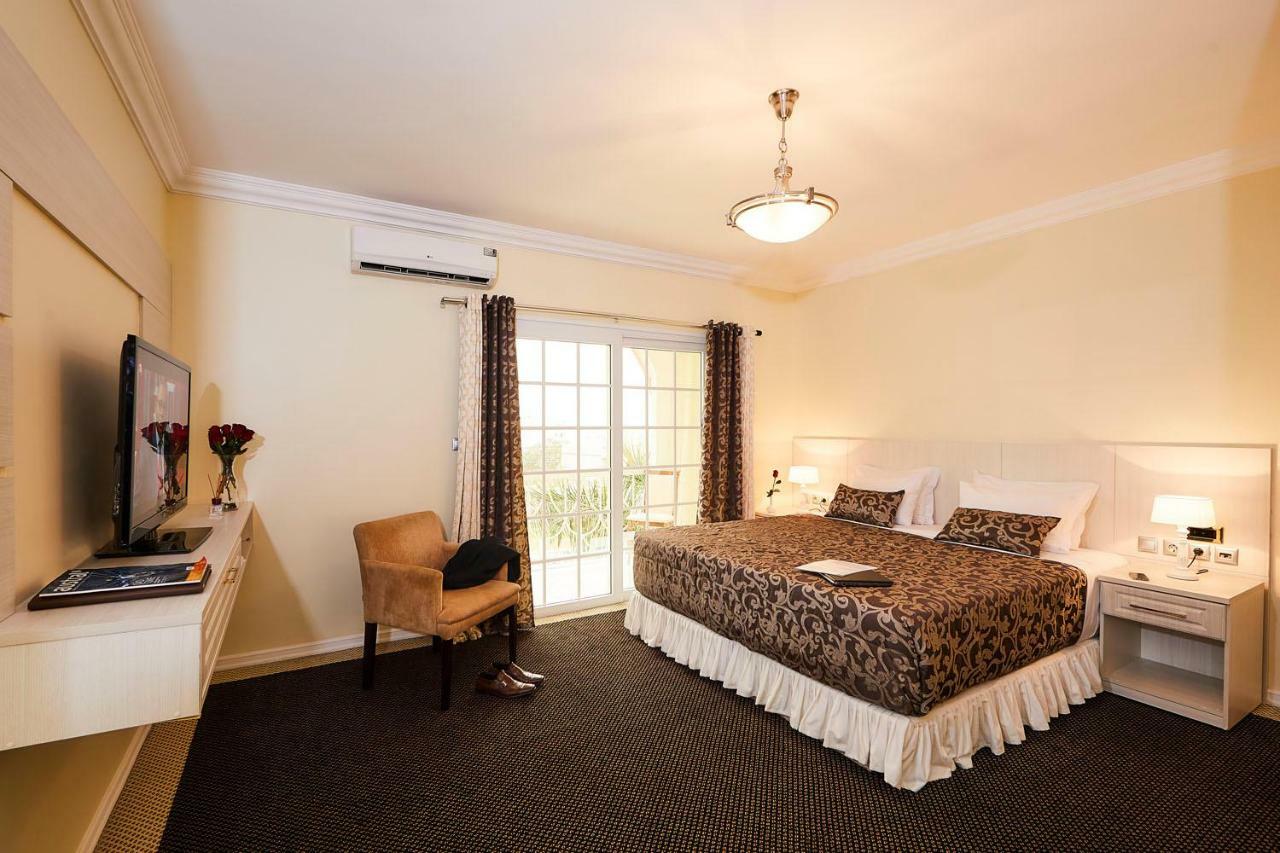 Hotel Florenca ลูอันดา ภายนอก รูปภาพ